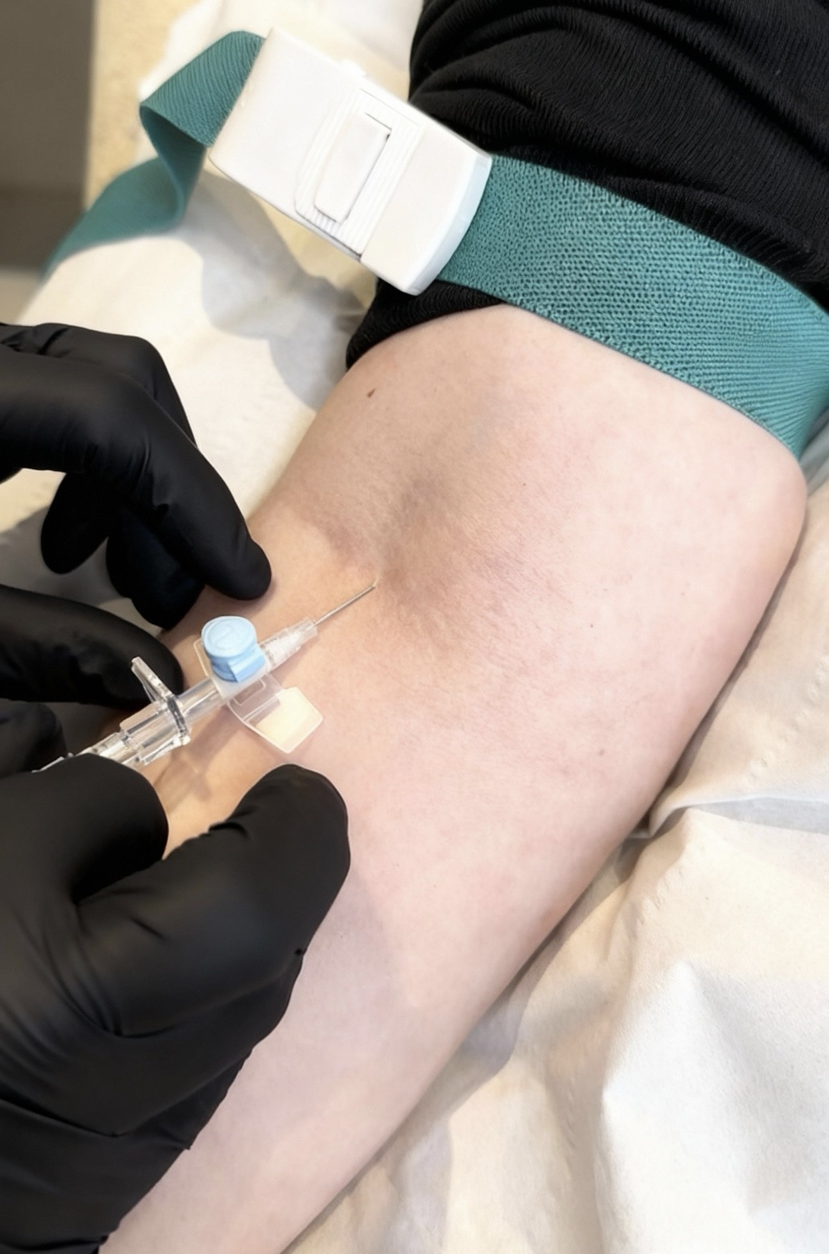 Complete IV Nutrient Therapy: Safe Mixing, Drug Preparation & Cannulation